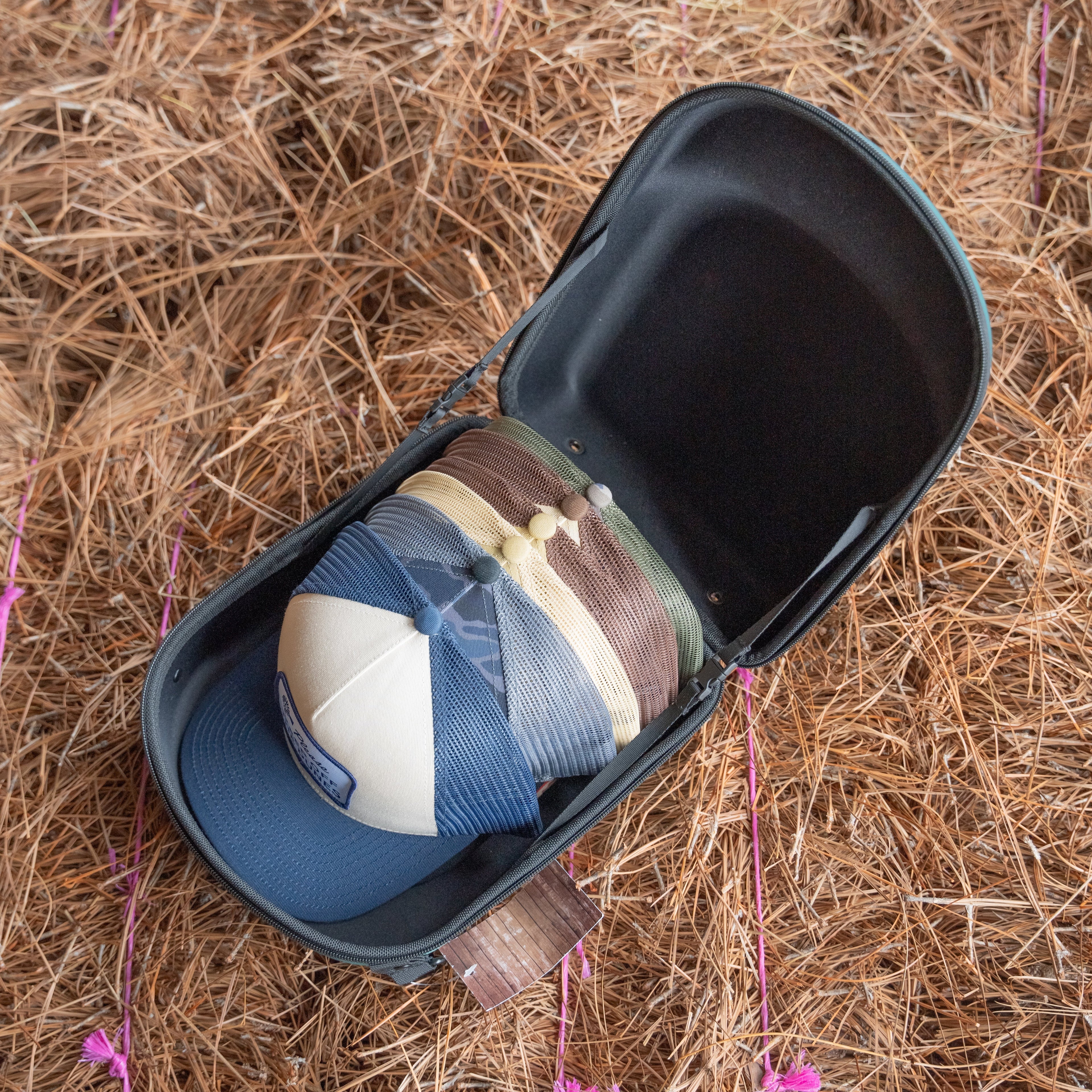 6 Hat Travel Case - Migration Duck Pattern