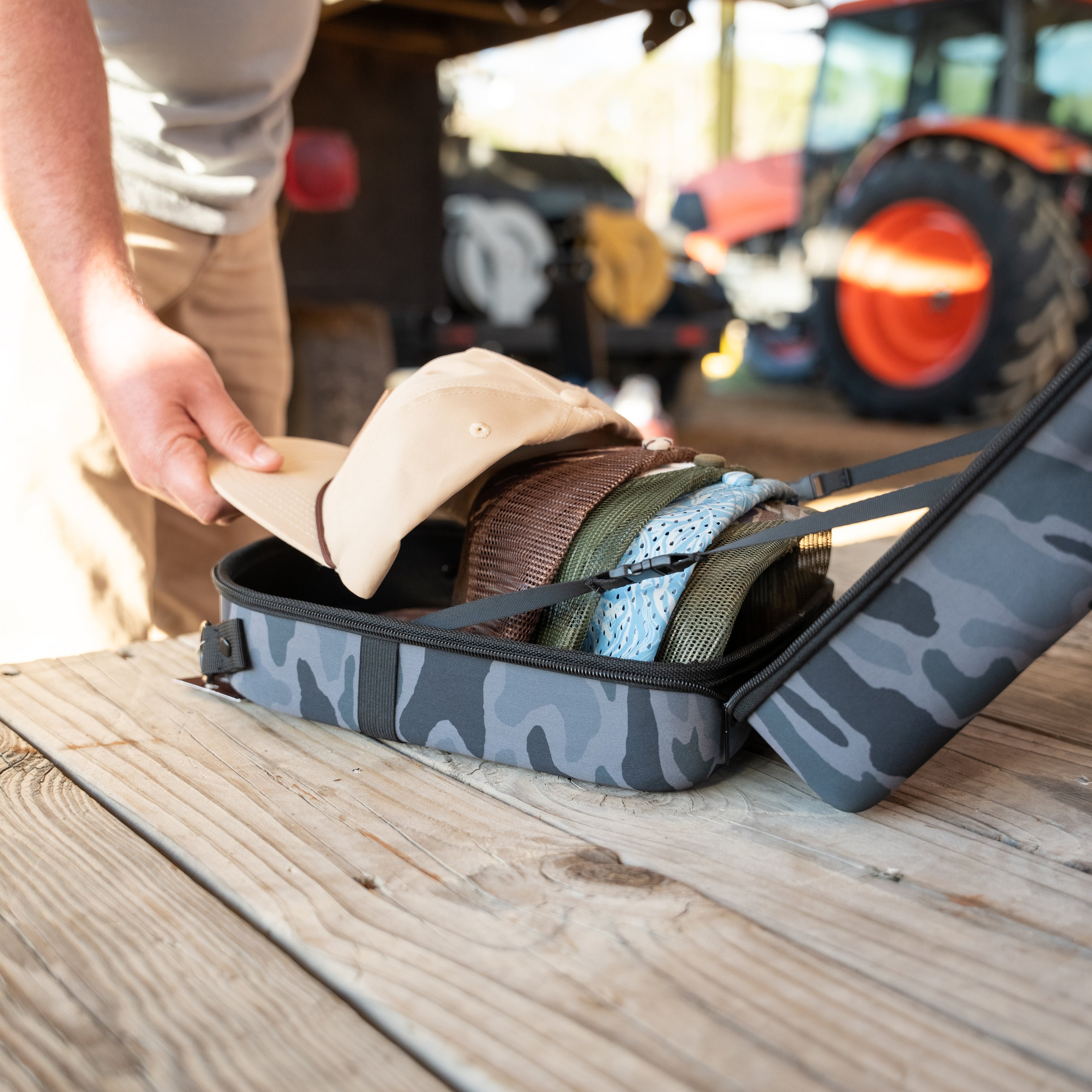 6 Hat Travel Case - Blackout Camo