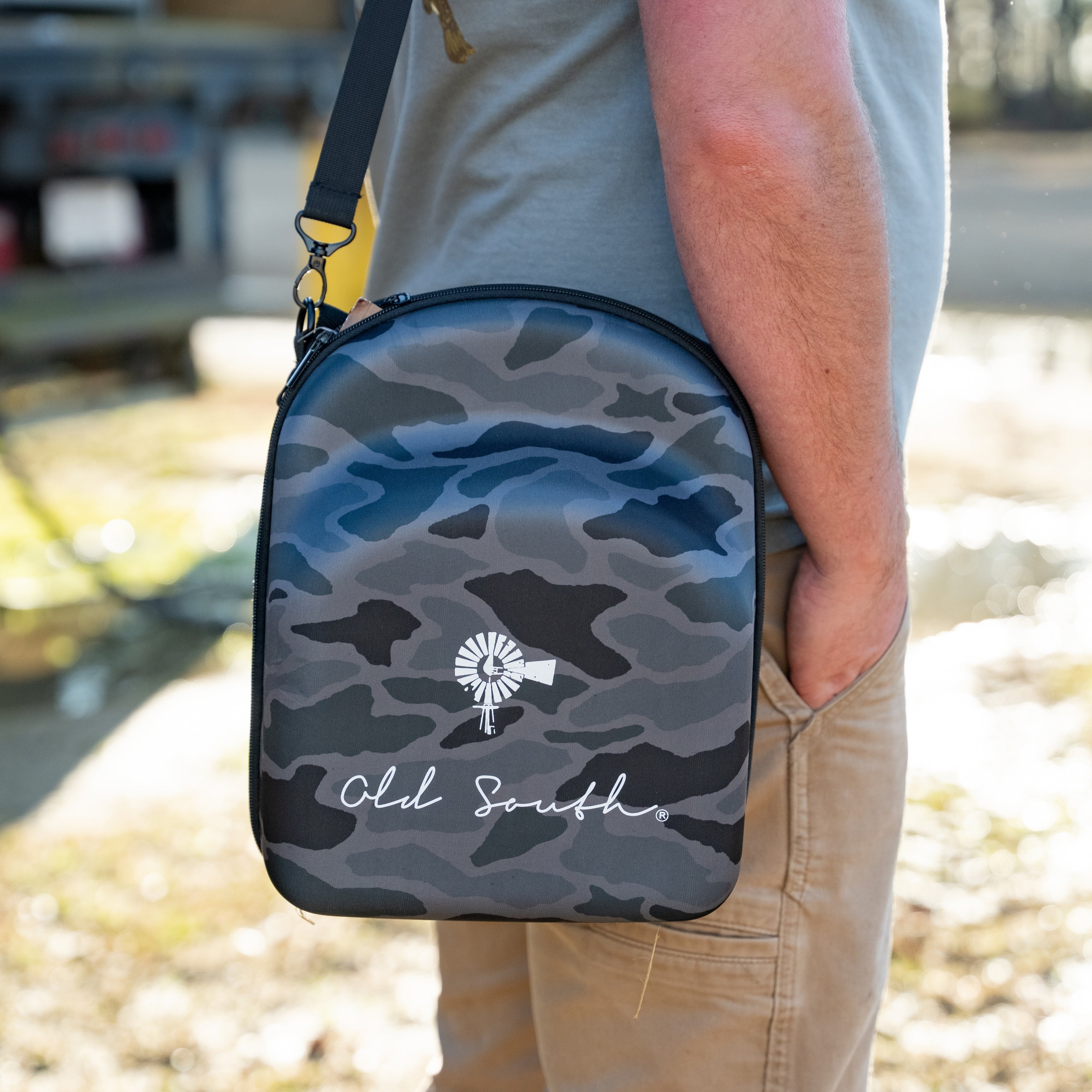 6 Hat Travel Case - Blackout Camo