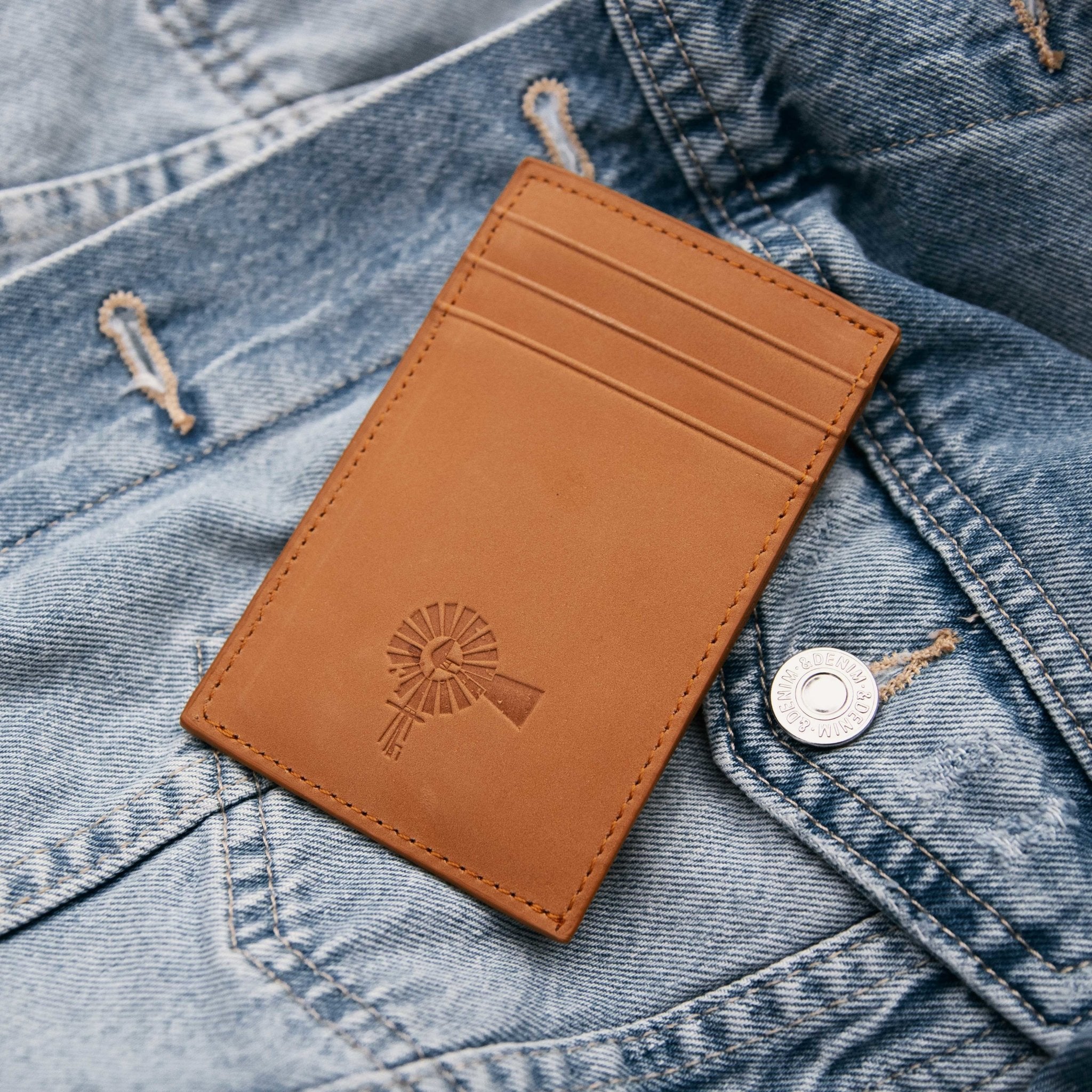 OldSouthApparel_Leather Money Clip with Bottle Opener