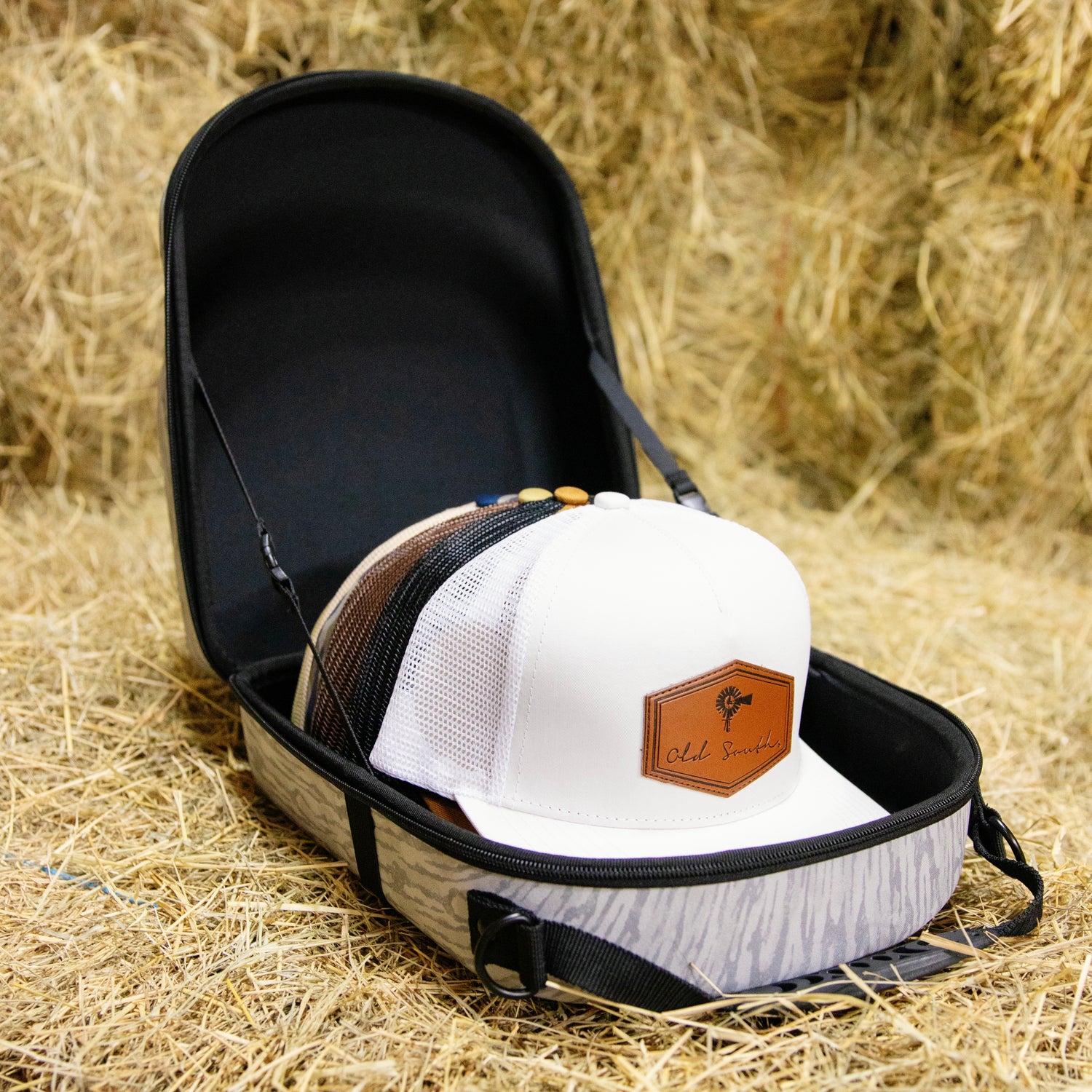 6 Hat Travel Case - Arctic Camo