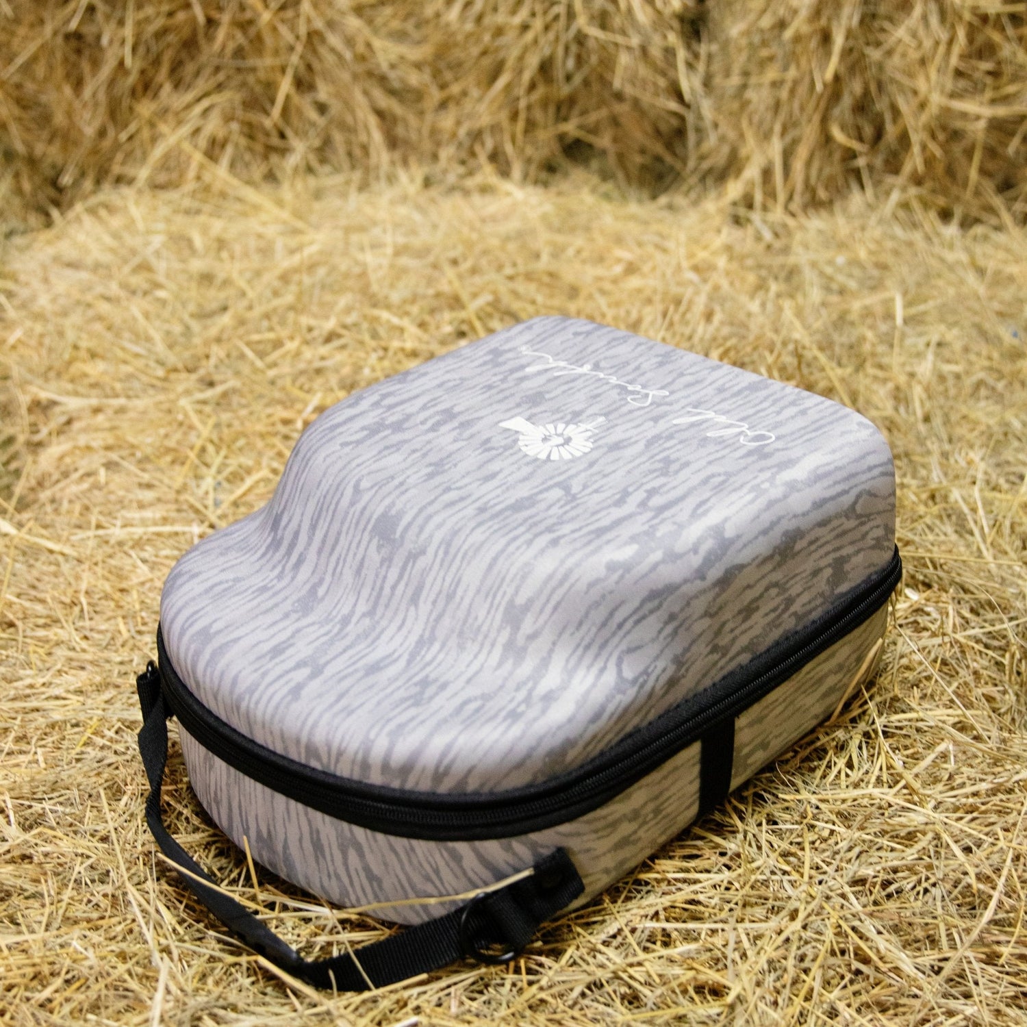 6 Hat Travel Case - Arctic Camo - Old South Apparel