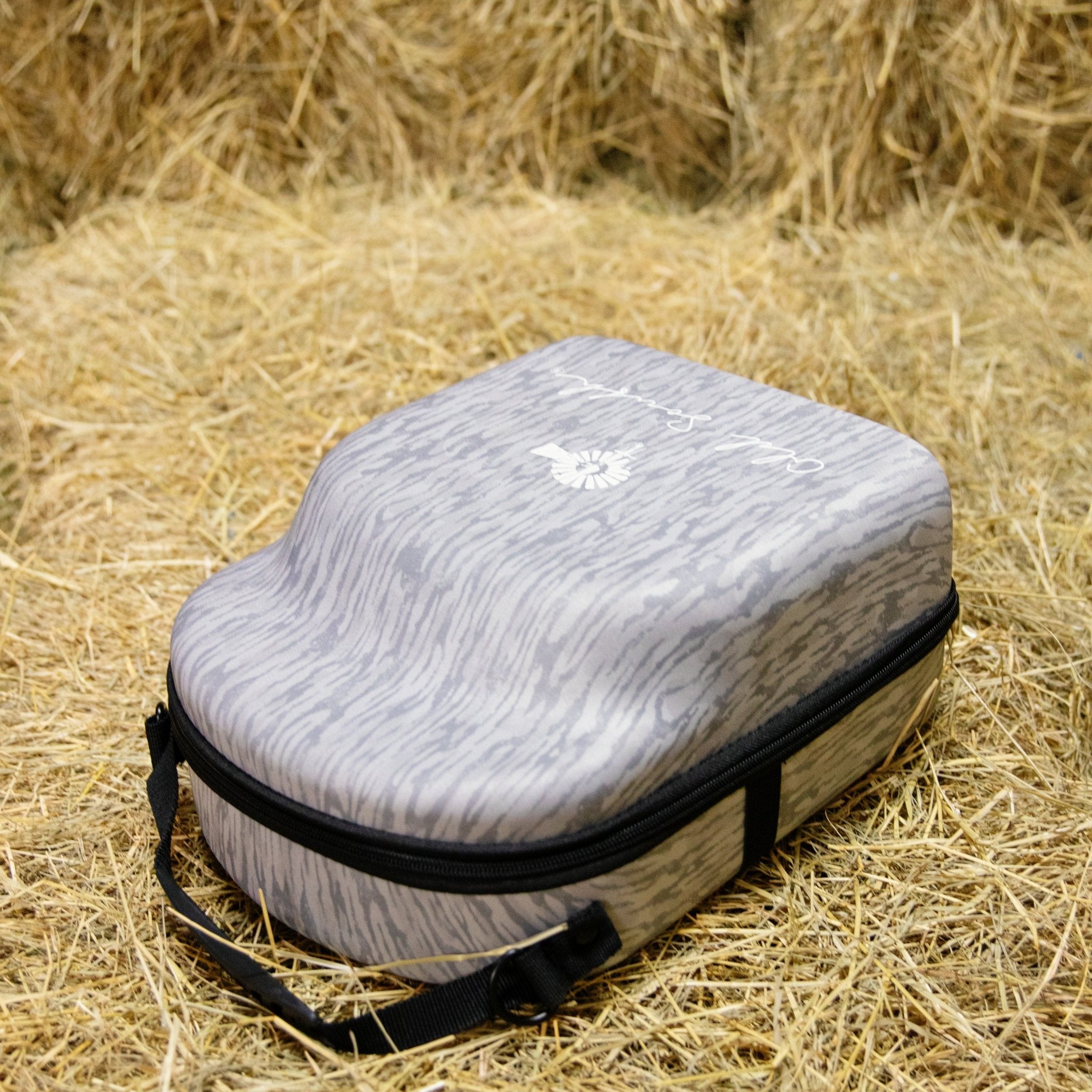 6 Hat Travel Case - Arctic Camo - Old South Apparel