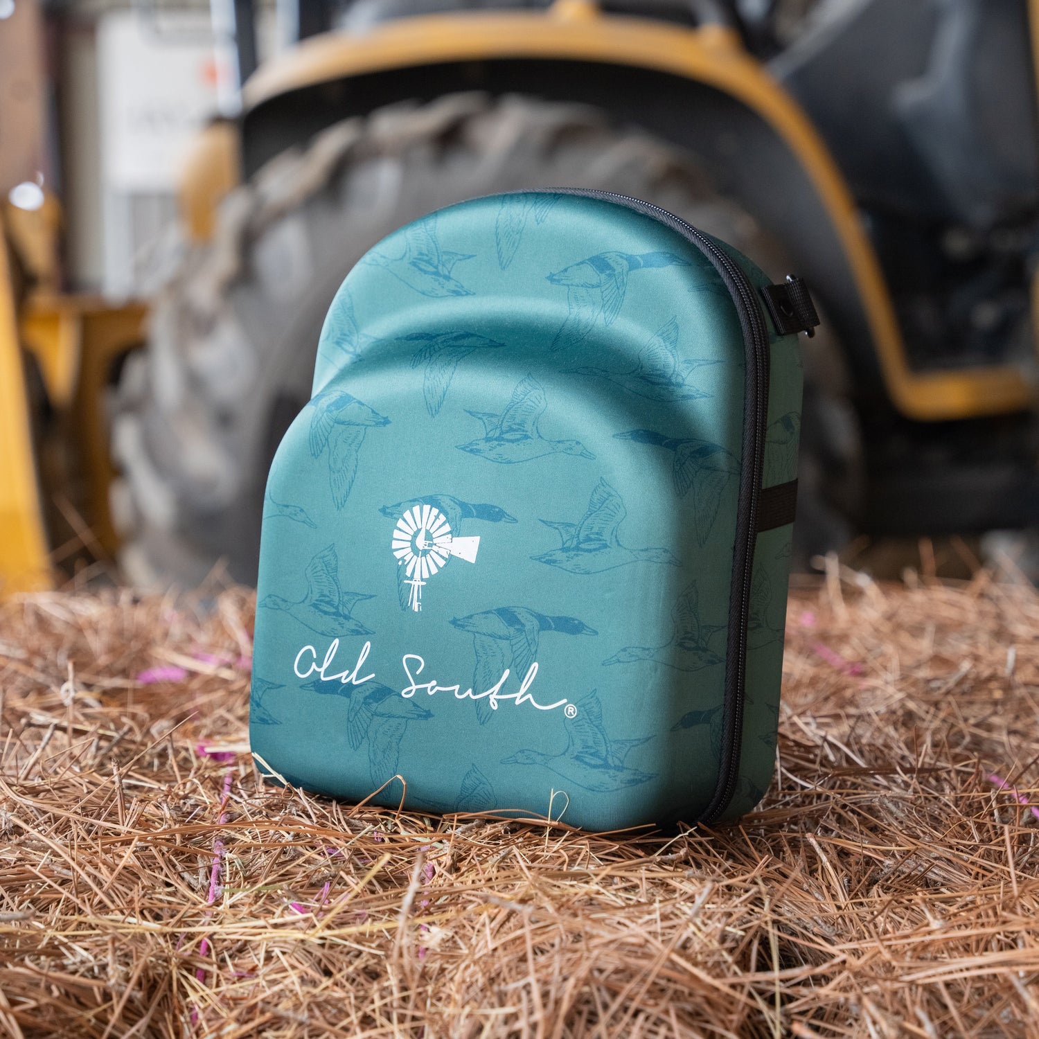 6 Hat Travel Case - Migration Duck Pattern