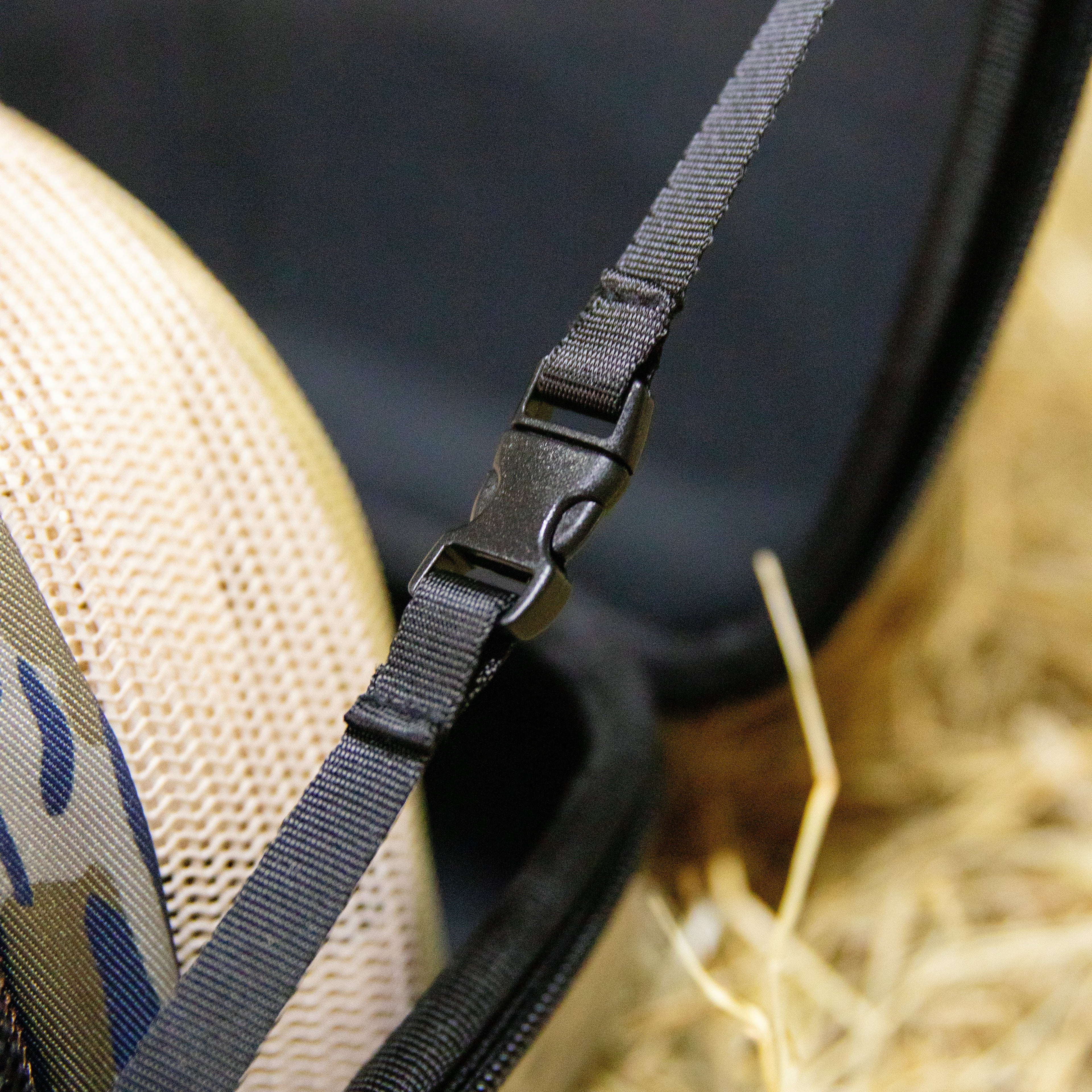 6 Hat Travel Case - Arctic Camo