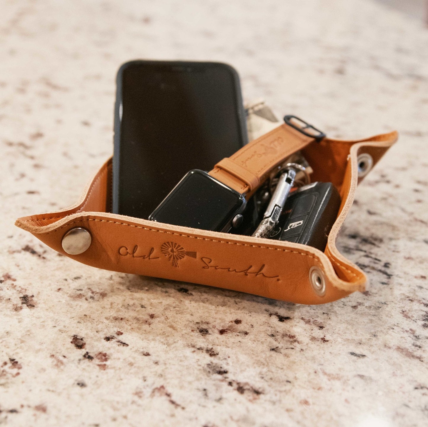 OldSouthApparel_Leather Catchall